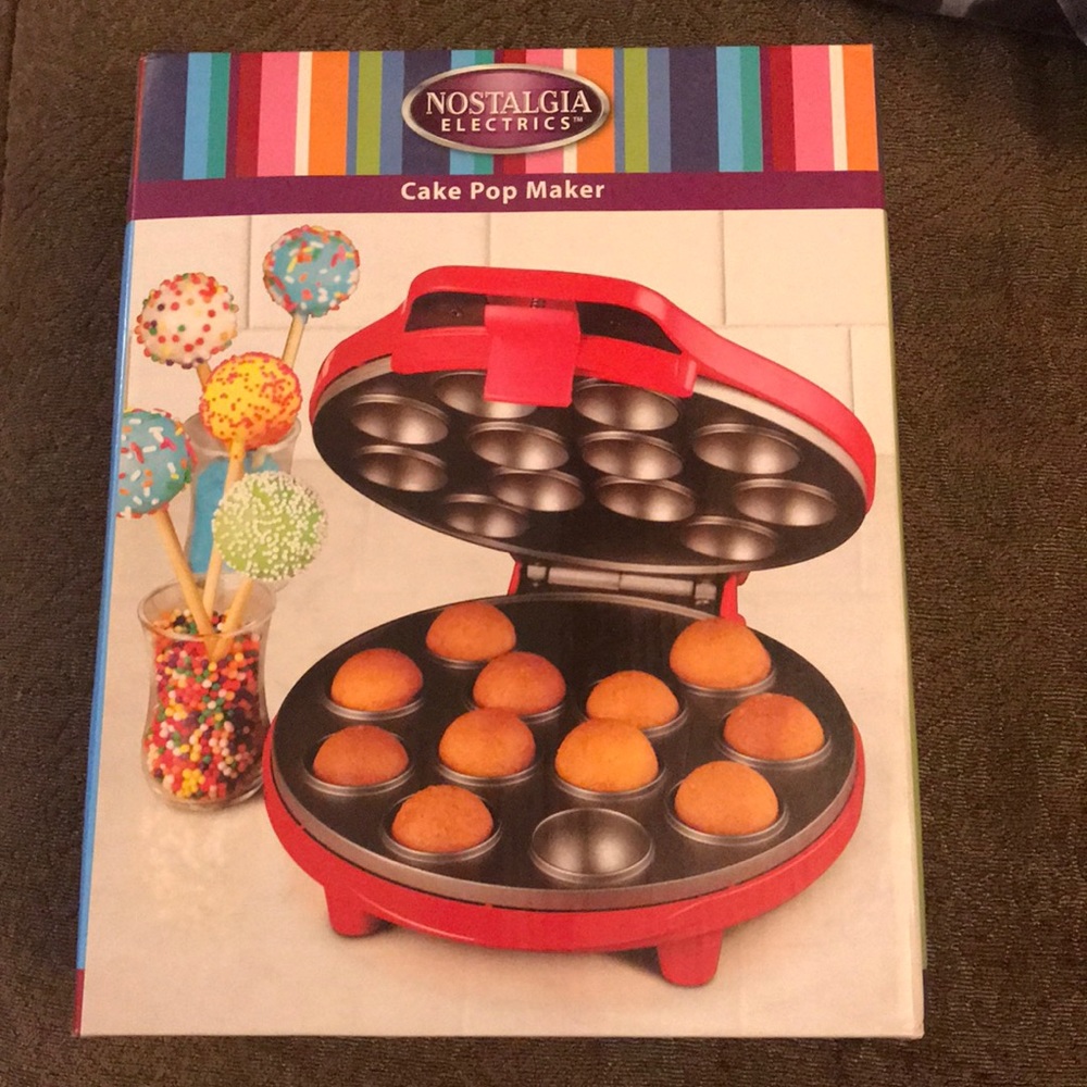 COPY - NOSTALGIA CAKE POP MAKER - NEW